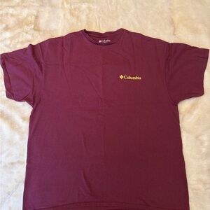 Columbia T-shirt